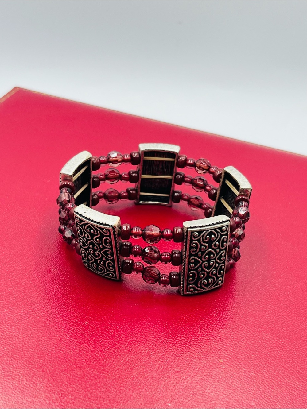 Beaded Garnet-Red Stretch Bracelet with Filigree Silver Accents